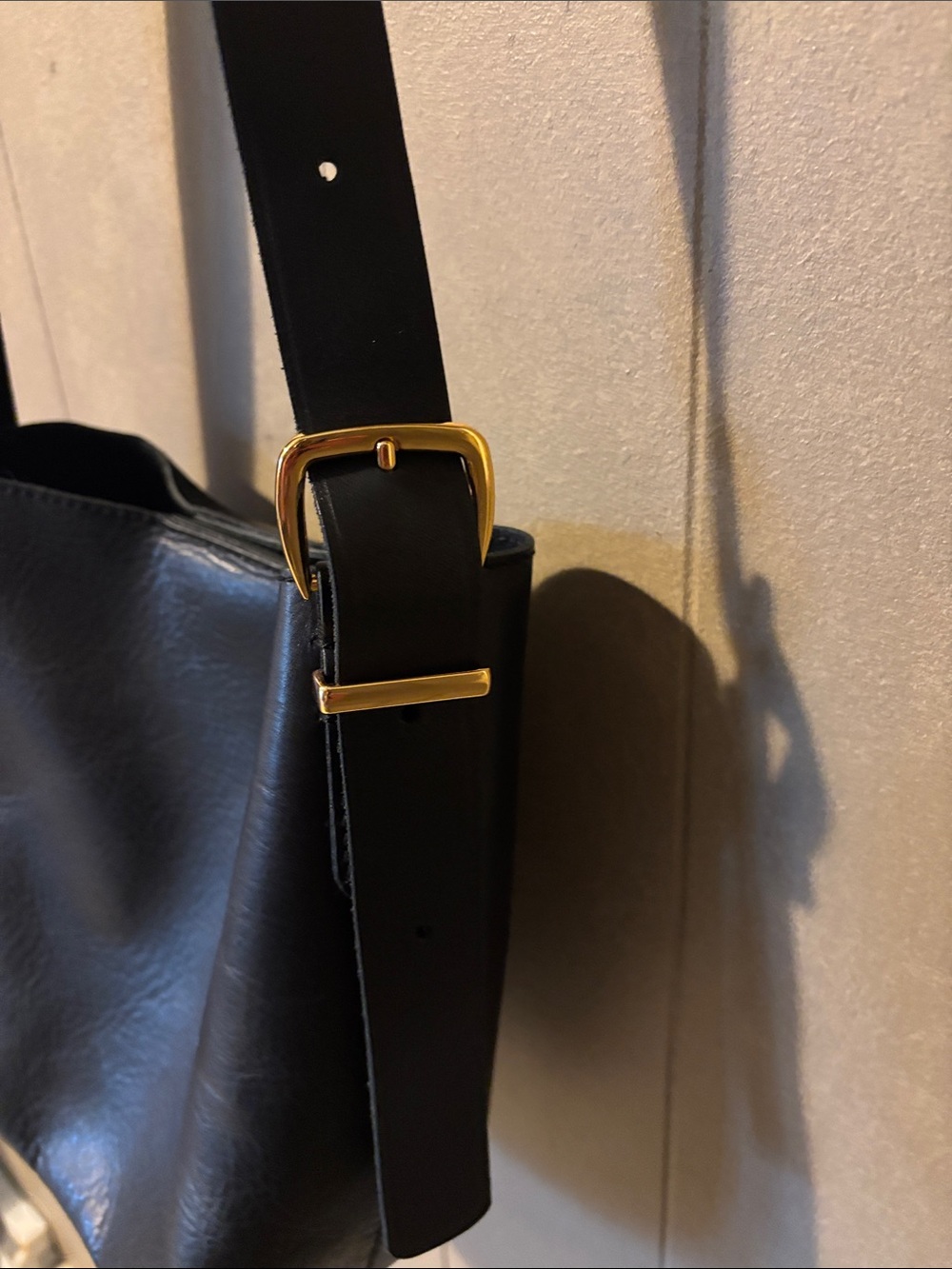NWT Madewell Classic Black Leather Crossbody Bag - Minimalist Shoulder Purse - Picture 5 of 8